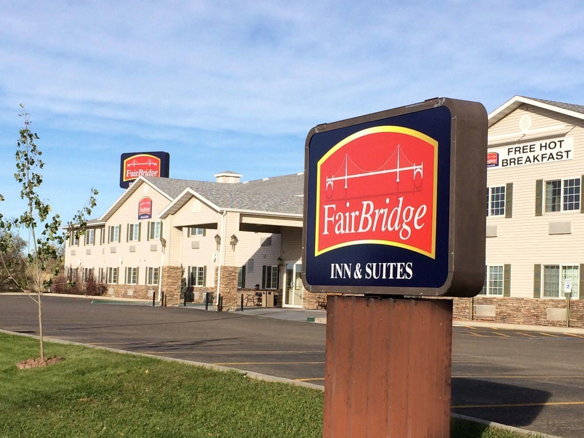 Fairbridge Inn And Suites - Miles City Exterior foto